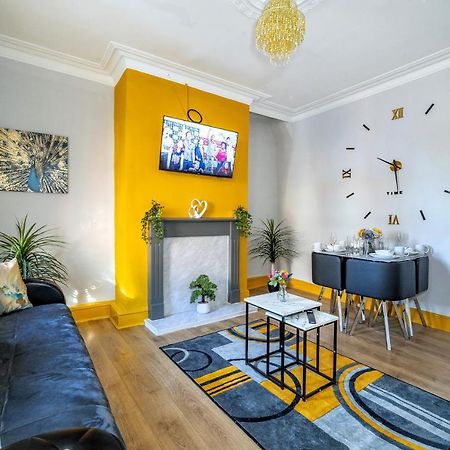 *1Es* For Your Most Relaxed & Cosy Stay + Free Parking + Free Fast Wifi * Leeds  Bagian luar foto