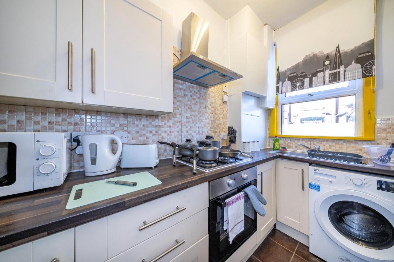 *1Es* For Your Most Relaxed & Cosy Stay + Free Parking + Free Fast Wifi * Leeds  Bagian luar foto