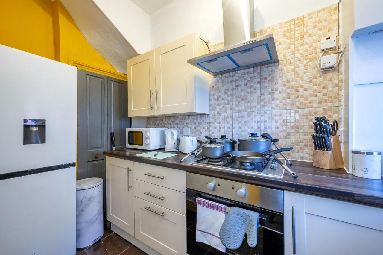 *1Es* For Your Most Relaxed & Cosy Stay + Free Parking + Free Fast Wifi * Leeds  Bagian luar foto