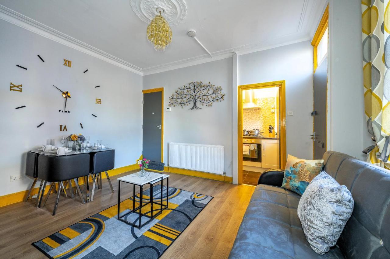 *1Es* For Your Most Relaxed & Cosy Stay + Free Parking + Free Fast Wifi * Leeds  Bagian luar foto